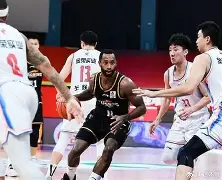 福建男篮挑战辽宁男篮，赛前气氛紧张的简单介绍